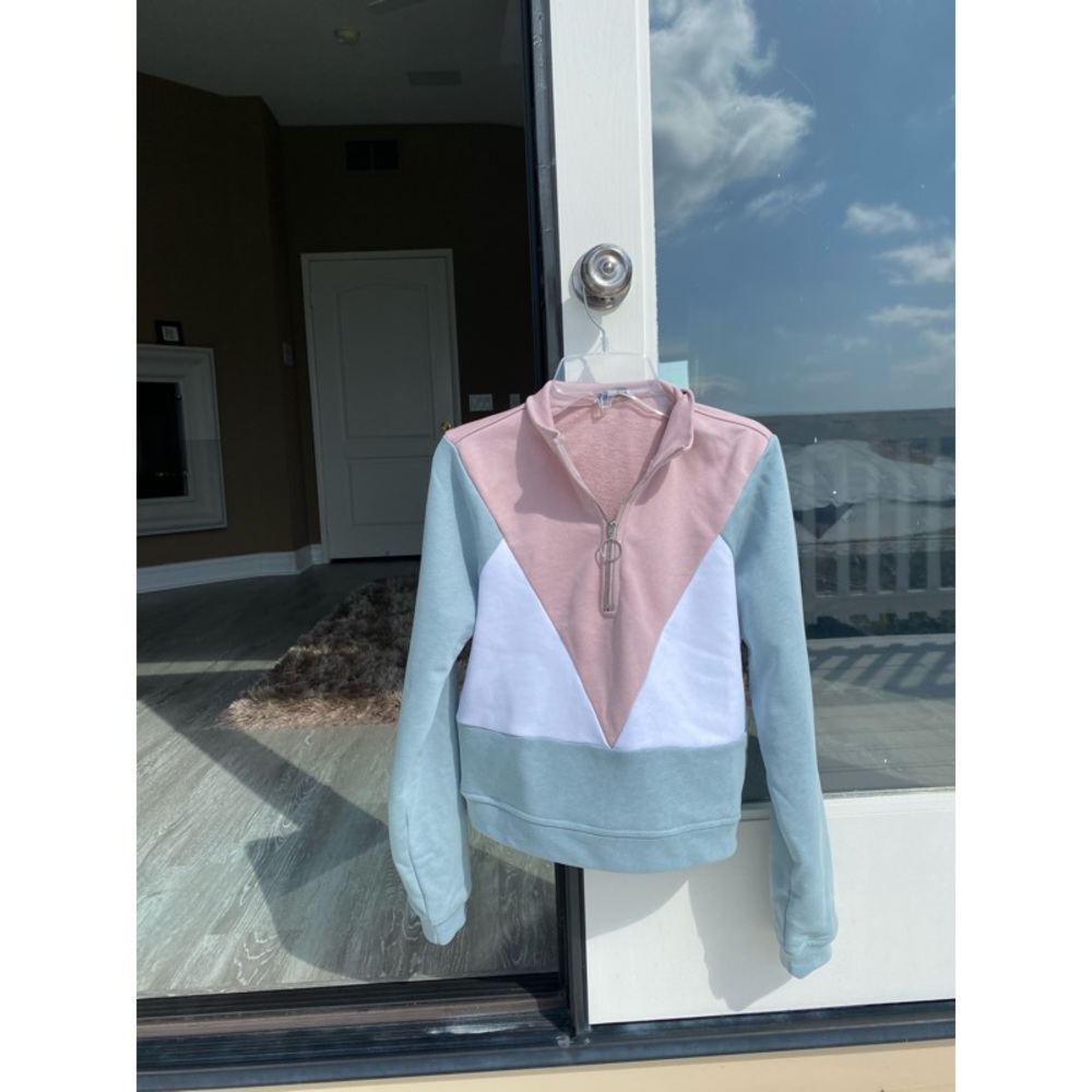 Crop sweater